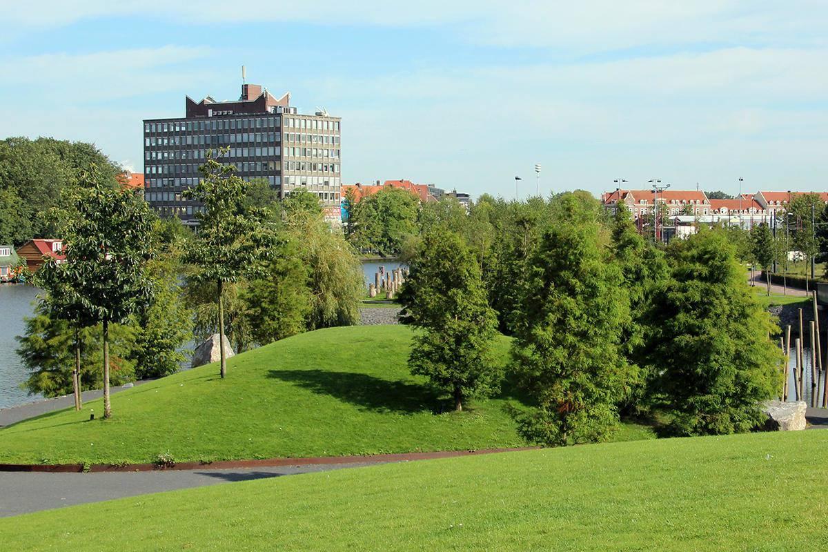 Az amszterdami példa, a Schinkeleilanden Park