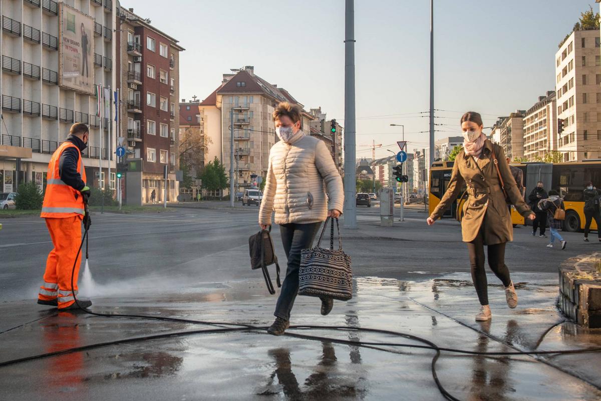 2021.09.21. Encs község része Fügöd. Lakosainak jelentős része Roma származású állampolgár. Sokan mélyszegénységben élnek. A koronavírus nem kímélte a község lakosait sem, sokan közülük megbetegedtek, kórházba kerültek. Ennek ellenére jelentős az oltásell