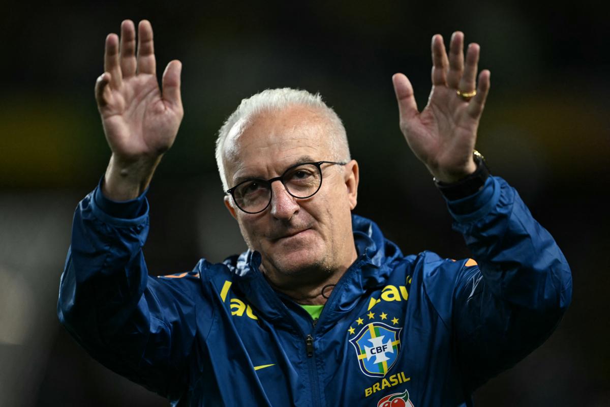 Dorival Júnior két éven belül a harmadik kapitány, Ramón Menezes és Fernando Diniz még kevesebb nyomot hagyott nála is