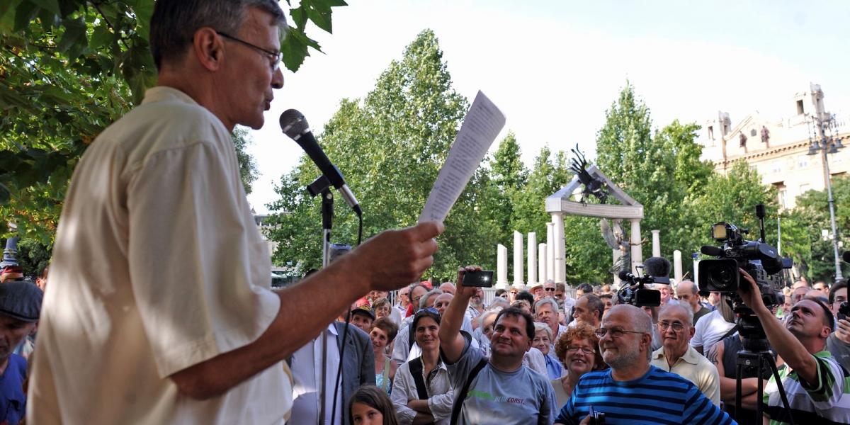 Demszky Gábor is beszélt a tegnapi tiltakozó demonstráción FOTÓ: TÓTH GERGŐ