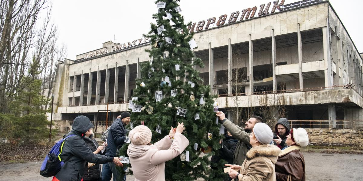 Christmas Tree Was Installed For The Firstly Since 1985 In Pripyat