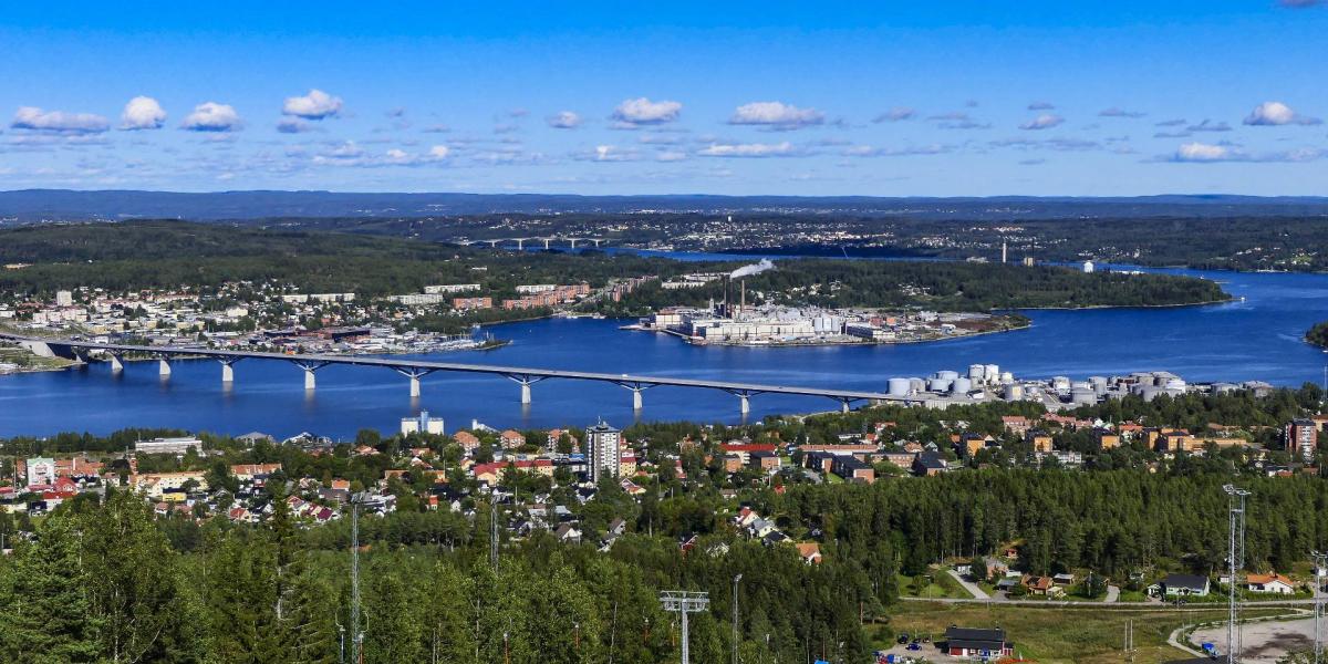 A svéd Sundsvall látképe, amely közelében a hordókat találták. Illusztráció