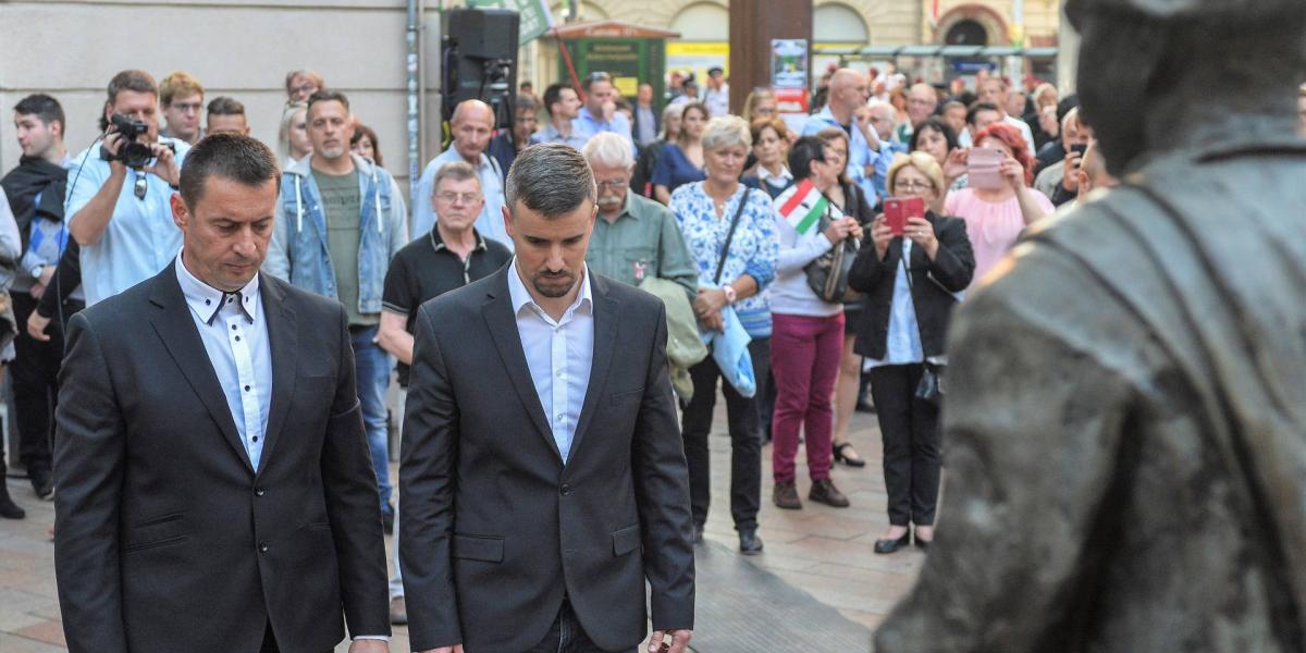 Sneider Tamás és Jakab Péter az október 23-i megemlékezésen a Corvin- közben