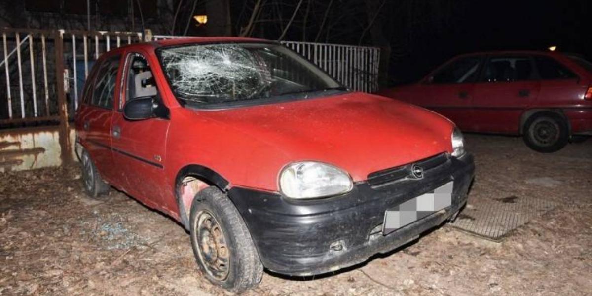 A megrongált autó, ami dupla gondot okozott tulajdonosának