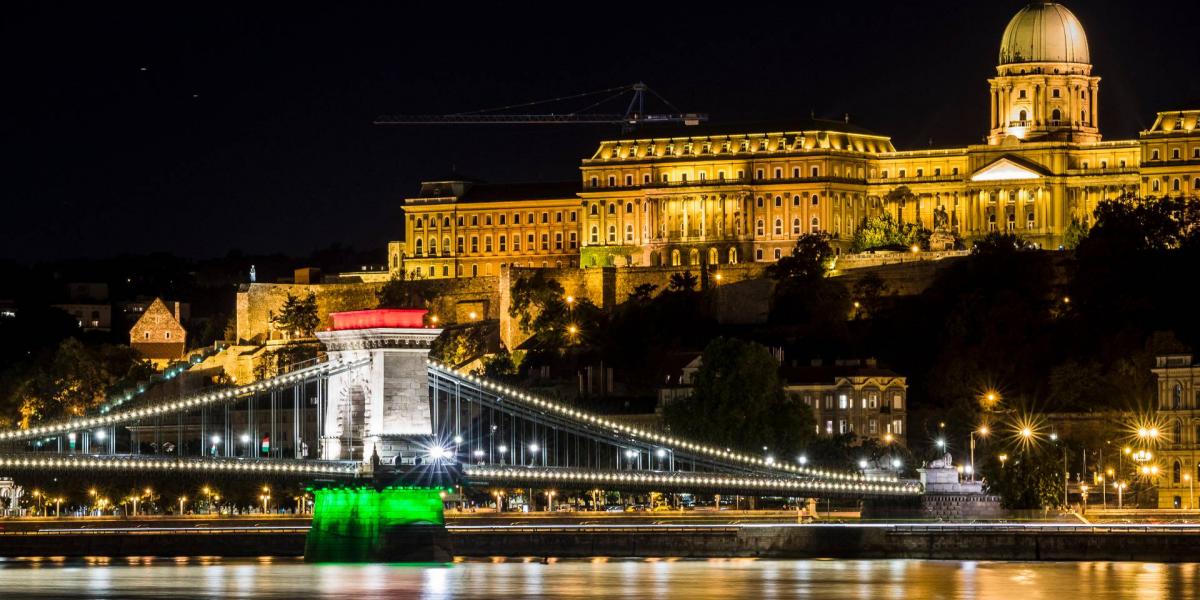 Egy estére kihunyhatnak Budapest szimbólumainak fényei is