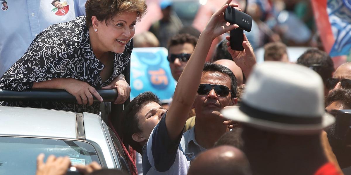 Dilma Rousseff az utolsó pillanatig kampányol FOTÓ: EUROPRESS/GETTY IMAGES/MARIO TAMA