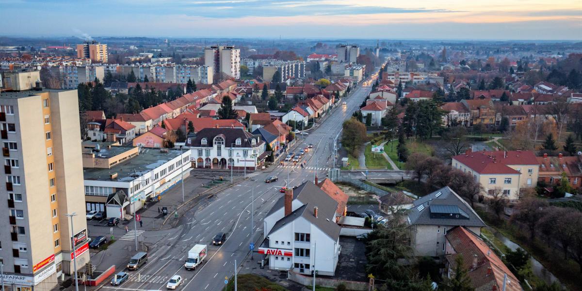 <p>Az ellenzéknek leginkább az 1-es, szombathelyi központú egyéni választókerületben van esélye a győzelemre.</p>