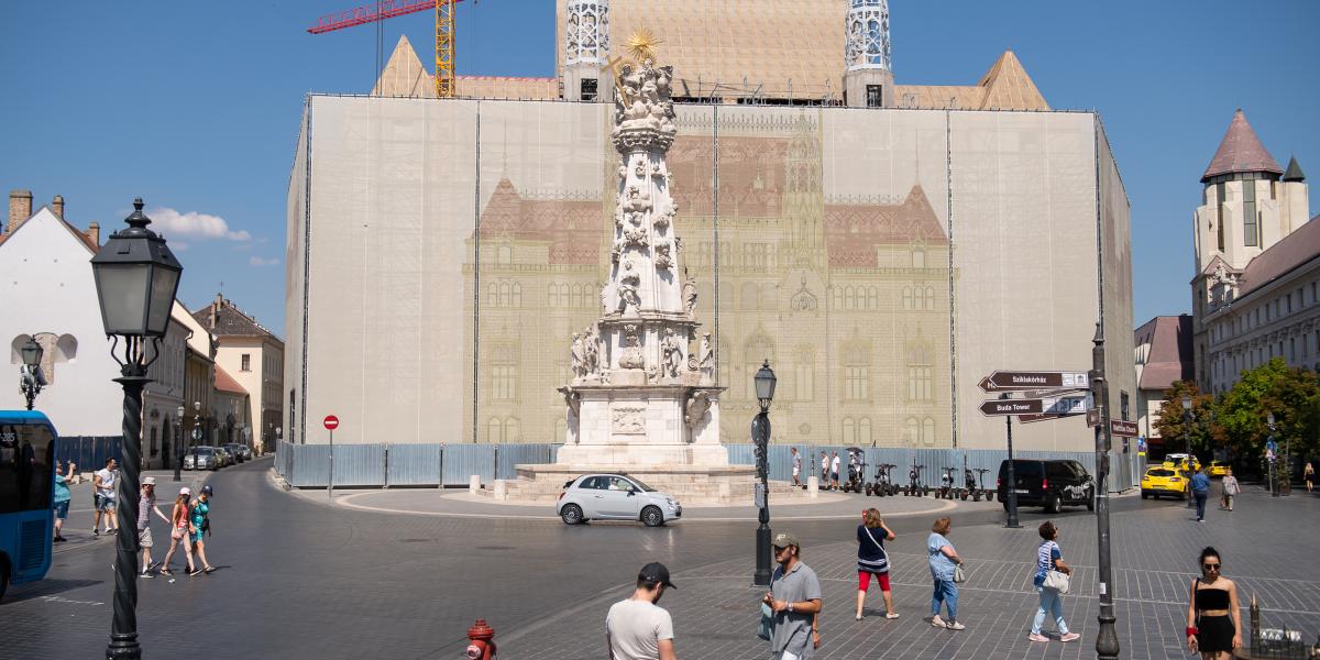 A Királyi Pénzügyminisztérium is tovább épült tavaly a gazdaság újraindítására szánt pénzből 