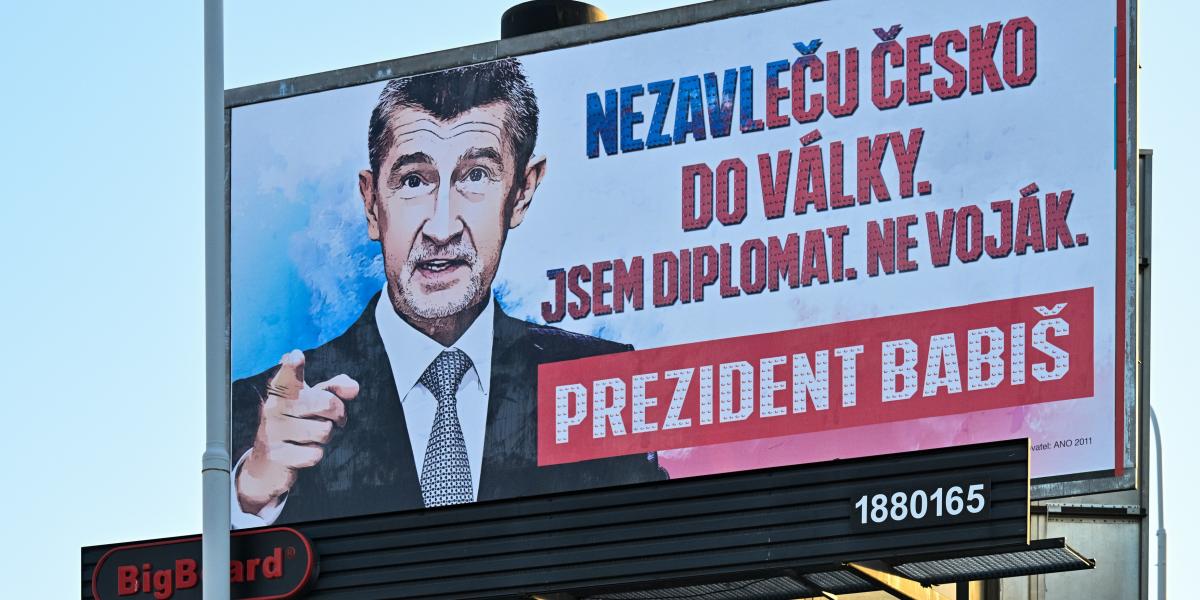 Andrej Babiš egyik plakátja Prágában