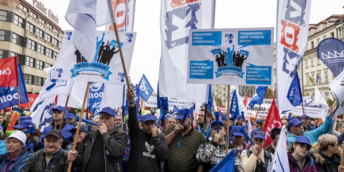 Tavaly októberi tüntetés Prágában az infláció és a szegénység ellen