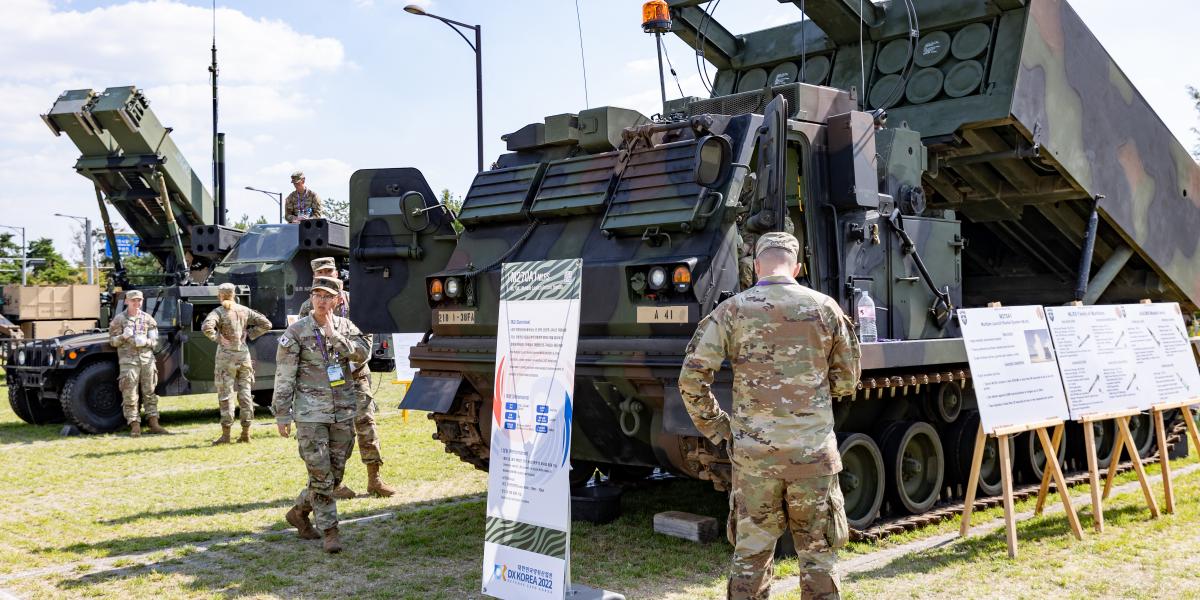 Az amerikai és a dél-koreai hadsereg közös hadgyakorlatot tartott