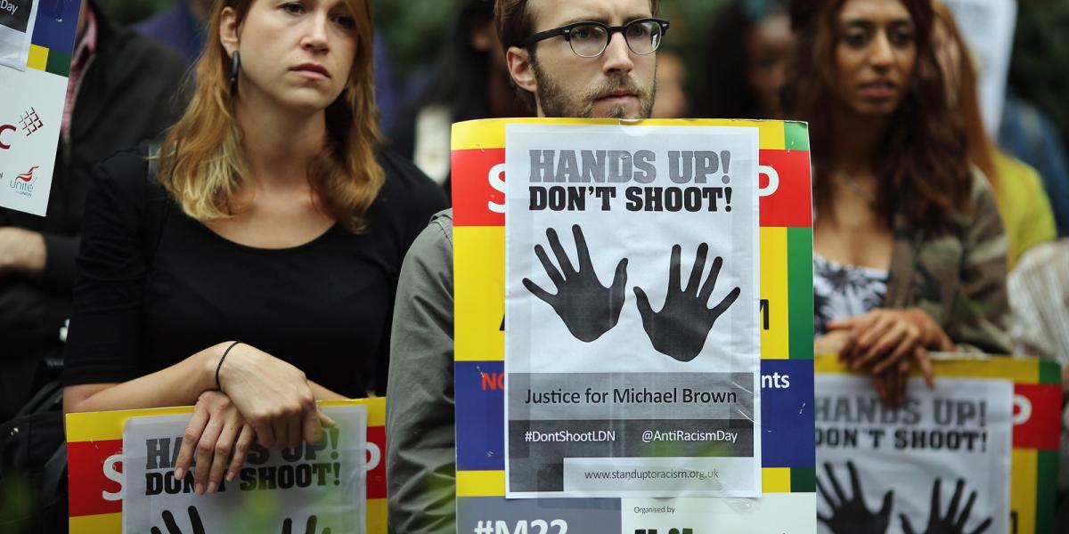 Londonban tüntetnek Darren Wilson rendőrtiszt felmentése ellen. FOTÓ: Dan Kitwood/Getty Images