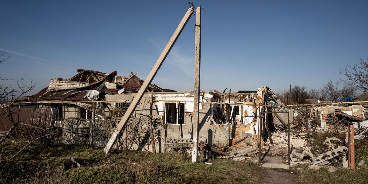 Orosz támadás után Mikolajivban 2023. március 23-án