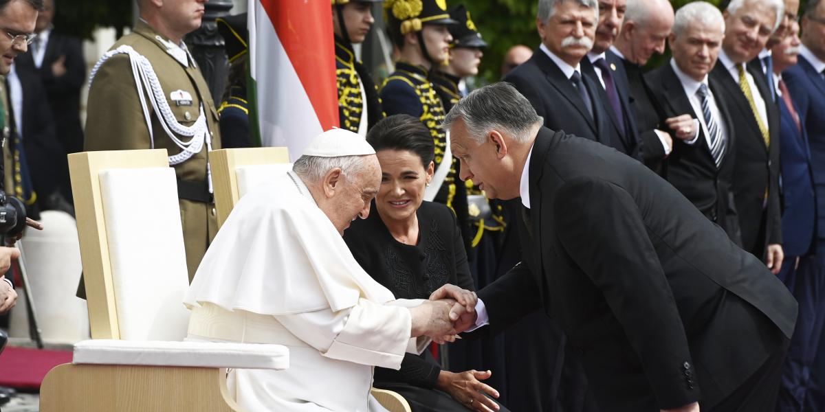 A katolikus egyházfő zárt ajtók mögött tárgyalt Novák Katalin köztársasági elnökkel és Orbán Viktor miniszterelnökkel is