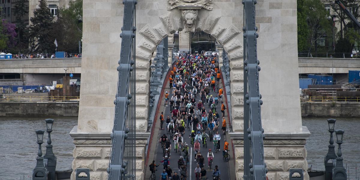 I bike Budapest bringás felvonulás 2023. április 22-én. 