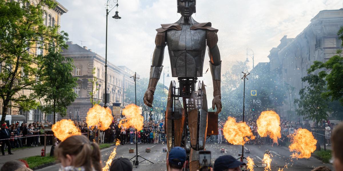 A robotikus mozgású Akhilleusz valóban megdöbbentő látványt nyújtott