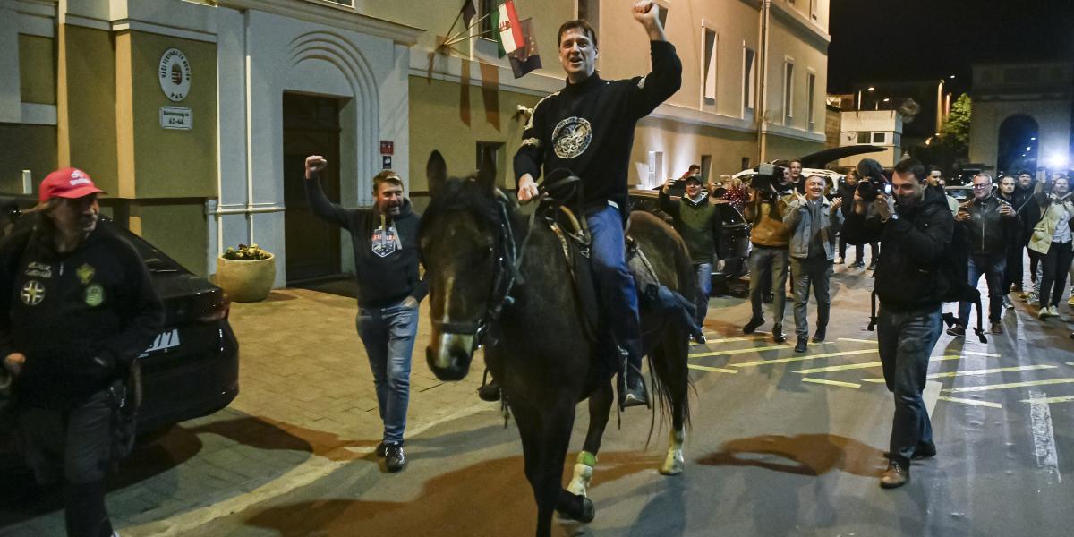 Lóháton hagyta hátra a cellát Budaházy György, miután a pápalátogatásra hivatkozva kegyelmet kapott az államfőtől