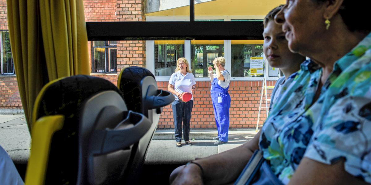 A Tiszaújváros–Miskolc vonalon is buszra ültették az utasokat, az utazási idő ott – a menetrend szerint – 17 perccel lett több.