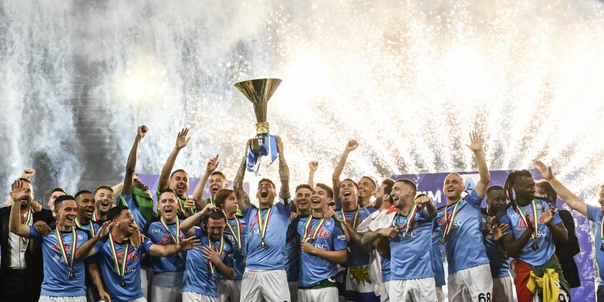 Alig gyengült a bajnok Napoli kerete, ám az nagy érvágás, hogy a sikeredző Spalletti távozott