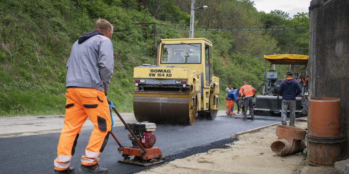 Se felújítás, se építés. Hiányoznak az uniós milliárdok a projektek újraindításához