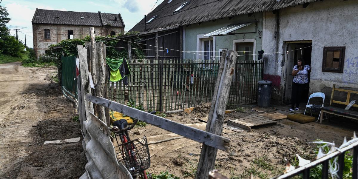 A június eleji pusztítás után több házból is ki kellett költözniük az ott élőknek. A műszaki szakvélemény szerint az épületek statikailag nem sérültek