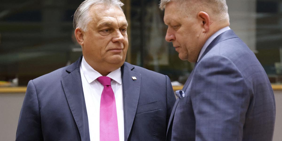 Orbán Viktor és Robert Fico szlovák kormányfő ellenzi az Ukrajnának nyújtott katonai segítséget