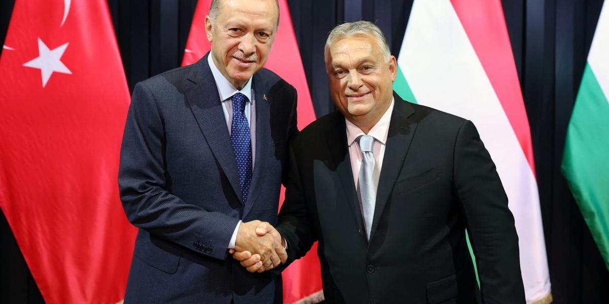 Erdogan és Orbán késlelteti Svédország felvételét a védelmi szövetségbe