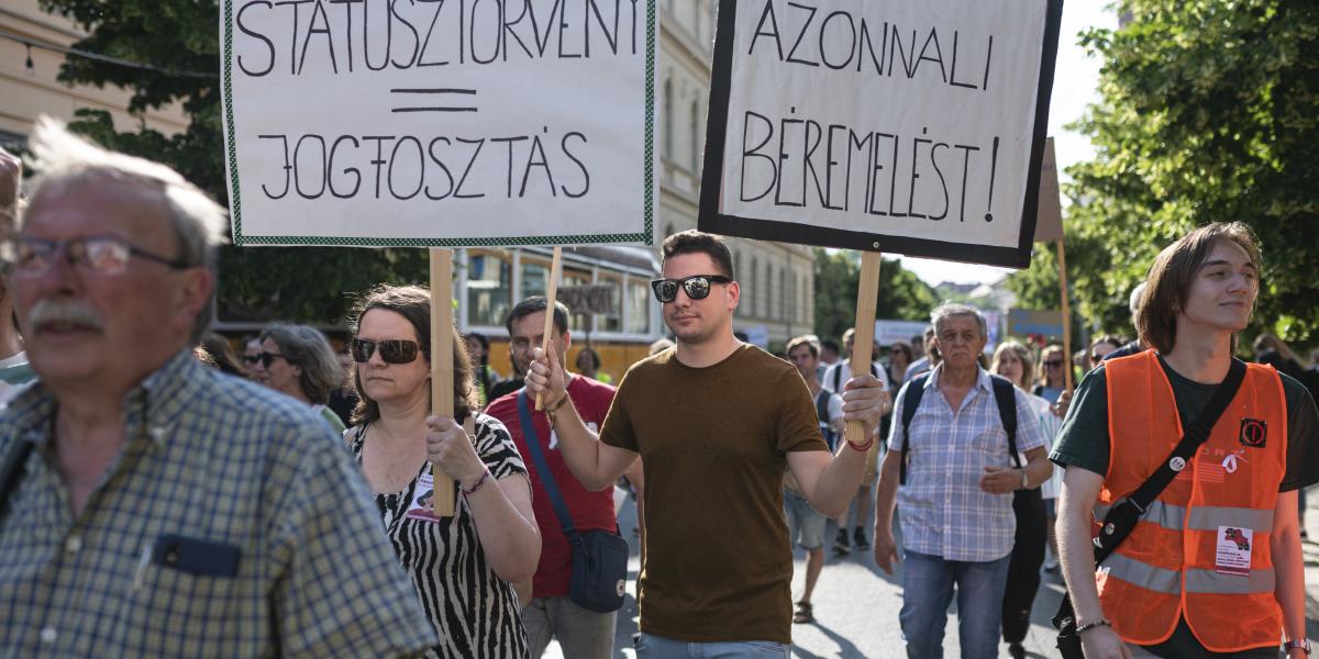 A státusztörvény marad, béremelés lesz, kérdés, mennyi