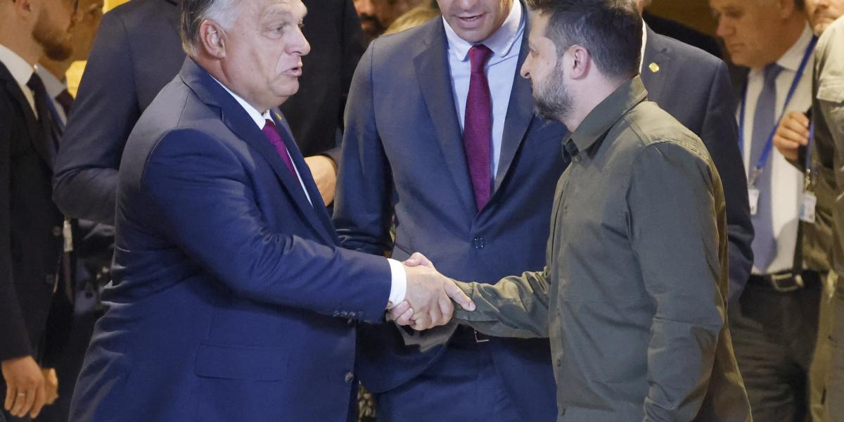 Orbán Viktor az argentin elnök beiktatásán futott össze Zelenszkijjel