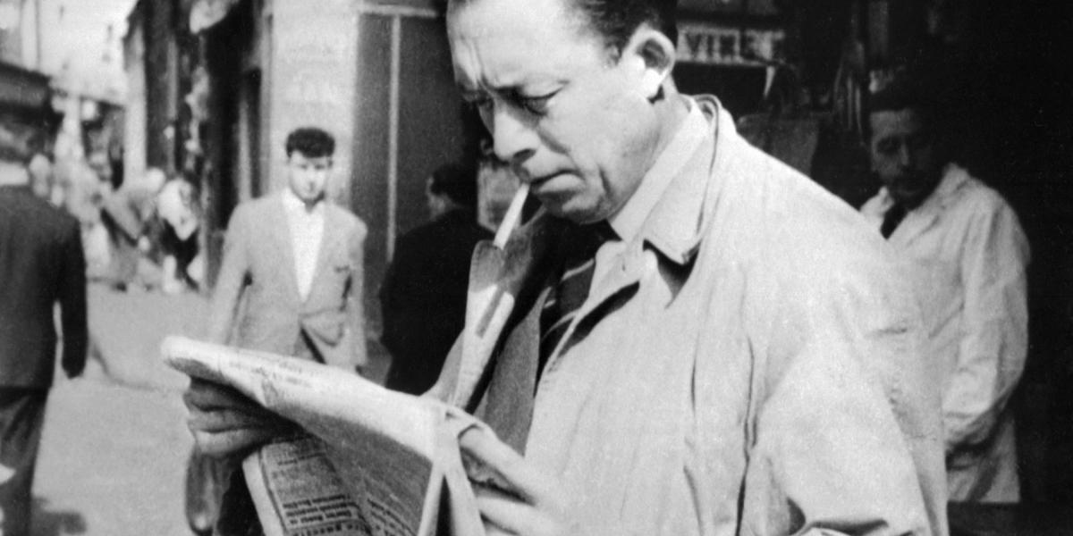 Camus a nacio­nalizmus és a humanizmus között őrlődött, s kereste a kettő összeegyeztethetőségét