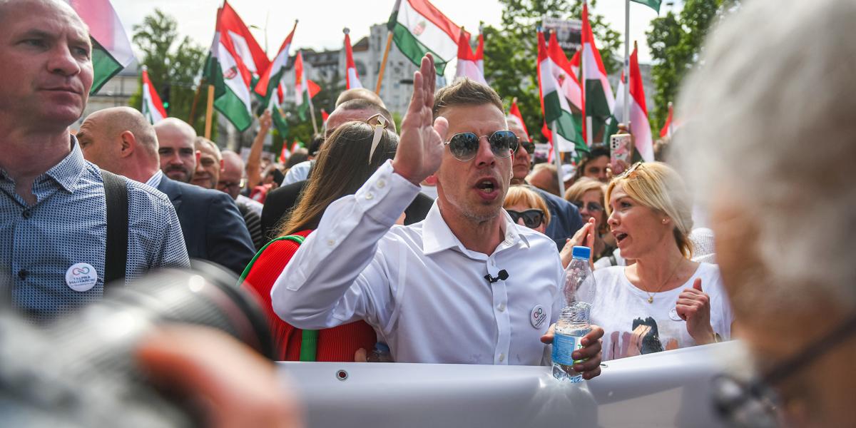 Magyar Péter
lendülete töretlen,
a múlt hét
végén százezres
tüntetést vezényelt
le