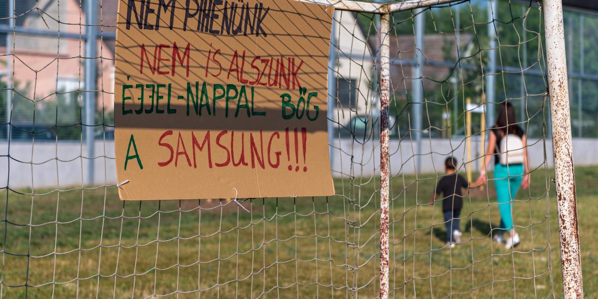 Göd elvesztette adóbevételének majd felét, de a nyakán maradt a szennyező akkugyár