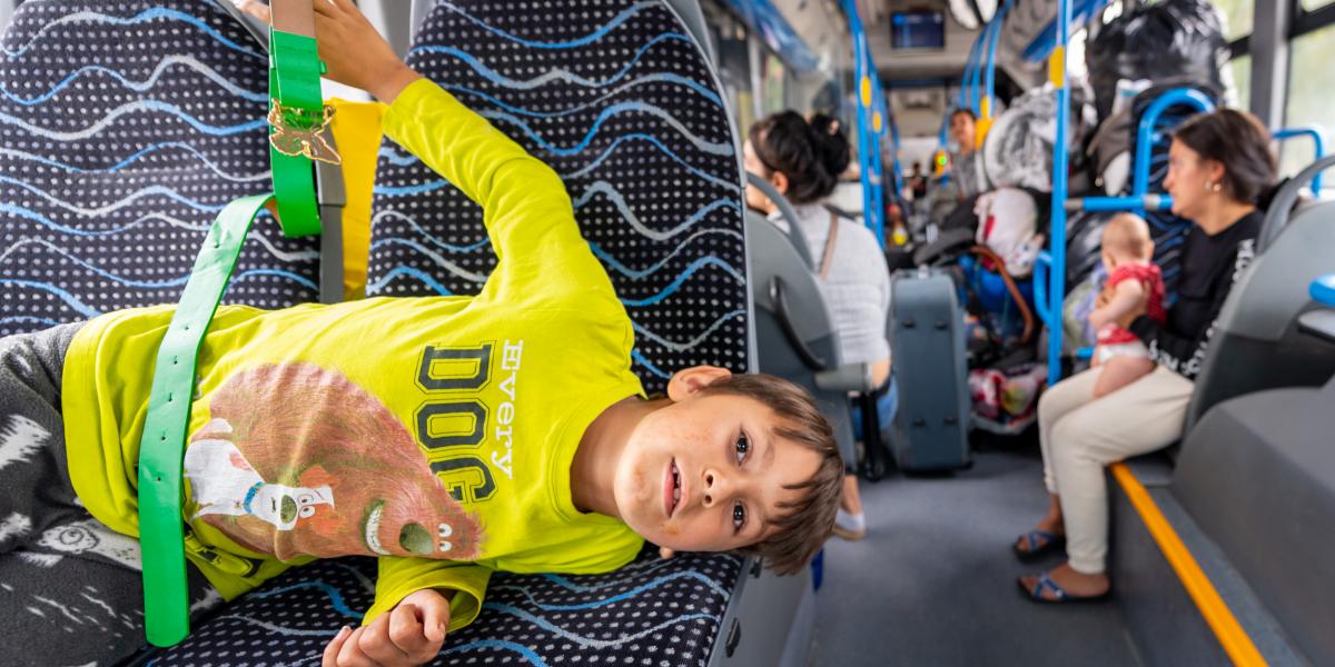 Buszokkal szállították Dorogra a menekülteket még csütörtökön