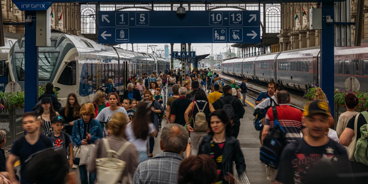 Budapest, Keleti pályaudvar. A megkérdezettek több mint fele tapasztalt gyakori problémákat