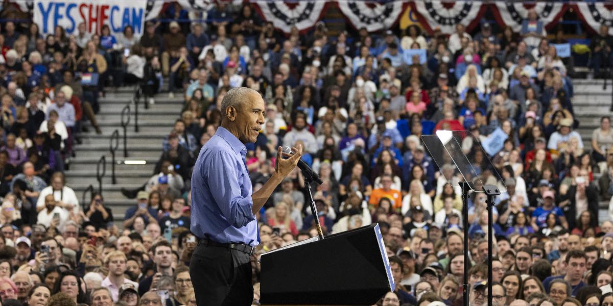 Barack Obama egy pittsburghi rendezvényen buzdította a fekete férfiakat Harris támogatására