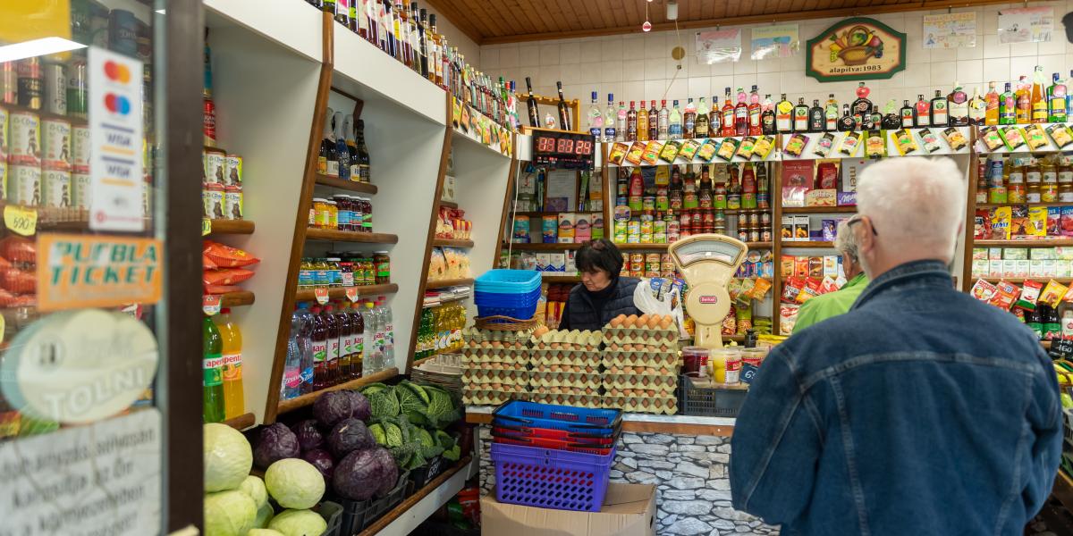 Az élelmiszer­árak ismét emelkedni kezdtek, amit kockázatként értékel a jegybank