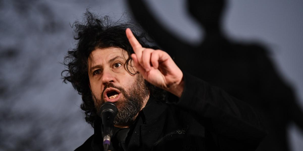 Puzsér Róbert a Március 15. téren január 12-én 