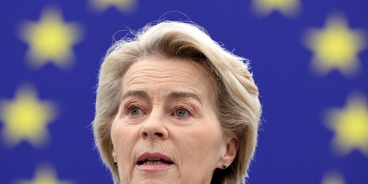 Ursula von der Leyen, az Európai Bizottság elnöke Strasbourgban január 22-én 