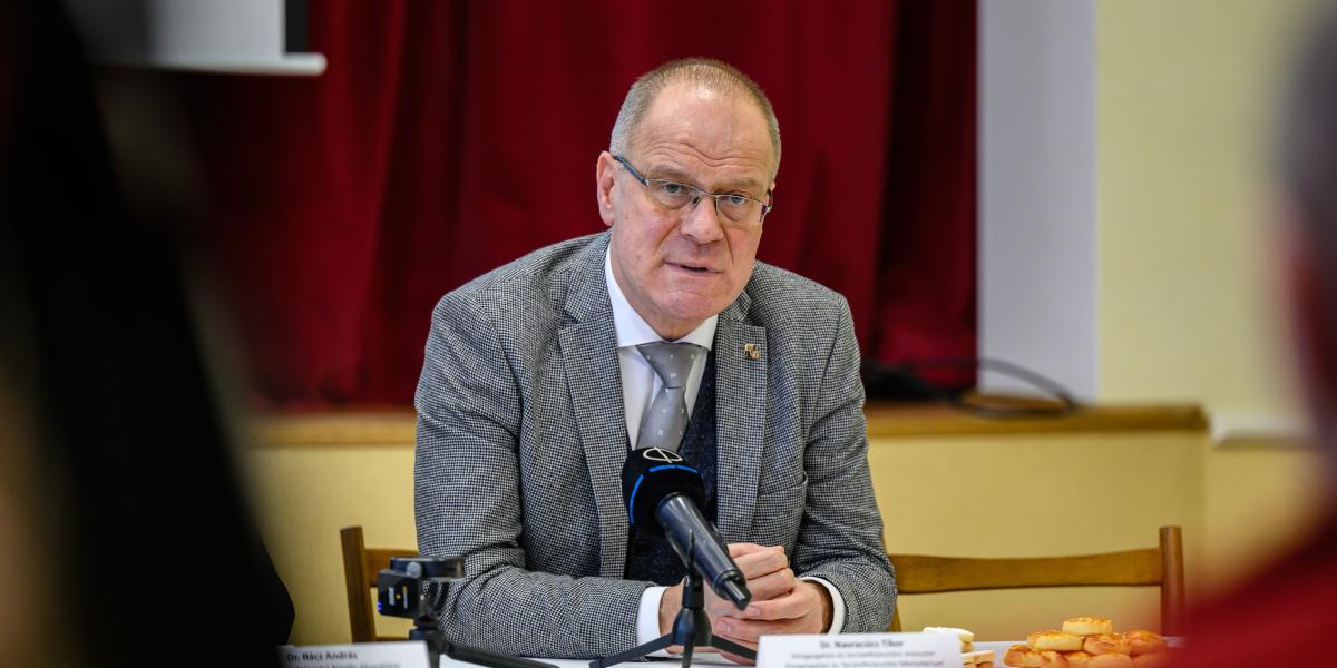 Korábbi felvétel 