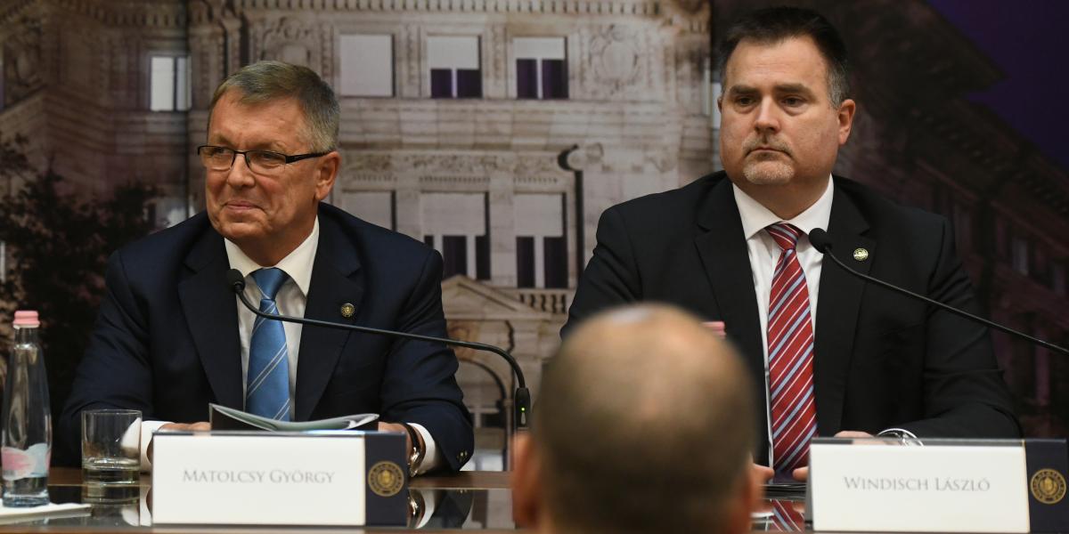 Matolcsy György jegybank-elnök és akkori alelnöke, Windisch László 2019. március 26-án 