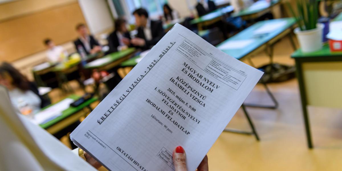 Idén 80 250 diák írt magyarérettségit, és bár már nem csak emelt szinten van műveltségi teszt, elenyésző az emelt szinten vizsgázók aránya