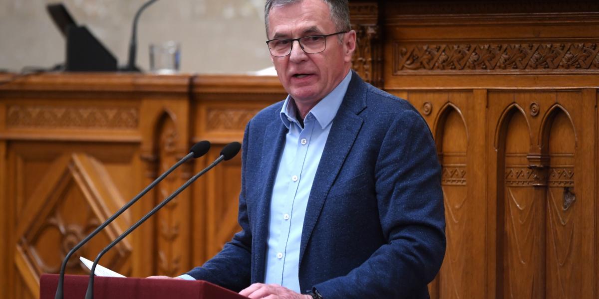 Korábbi felvétel 