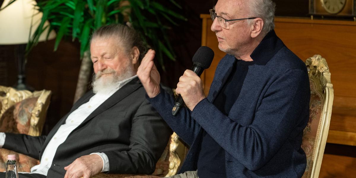 Hegedűs D. Gézát többször is rendezte a Vígben a Székesfehérvártól most búcsúzó Szikora János