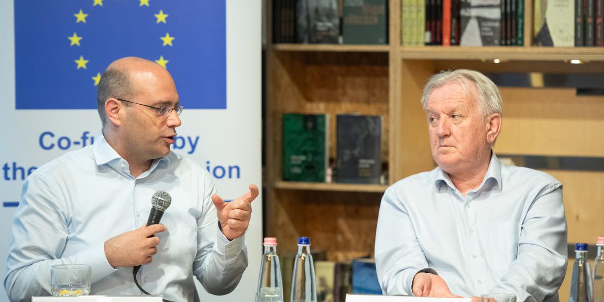 Mráz Ágoston Sámuel (balra) szerint a Nézőpont hetente mérhet
