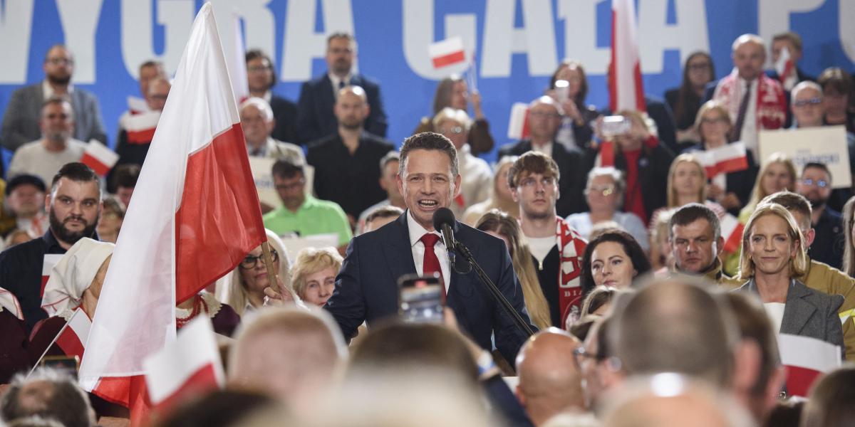 Rafal Trzaskowski a választási eredményvárón május 18-án 