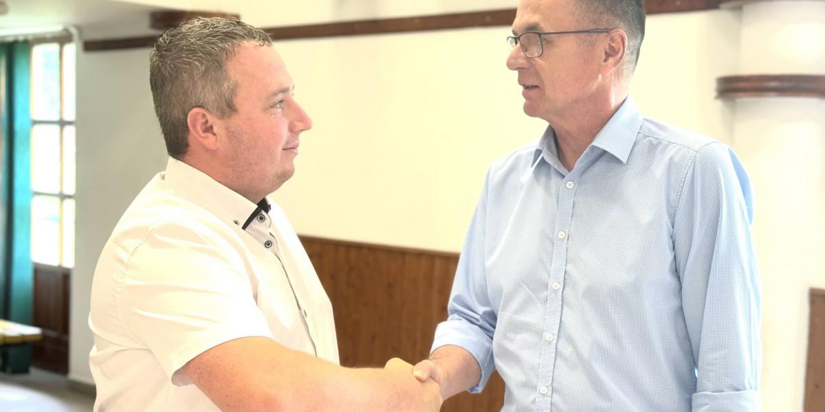 Ivády Zsoltnak gratulál polgármesterré választásához Horváth László későbbi kormánybiztos 