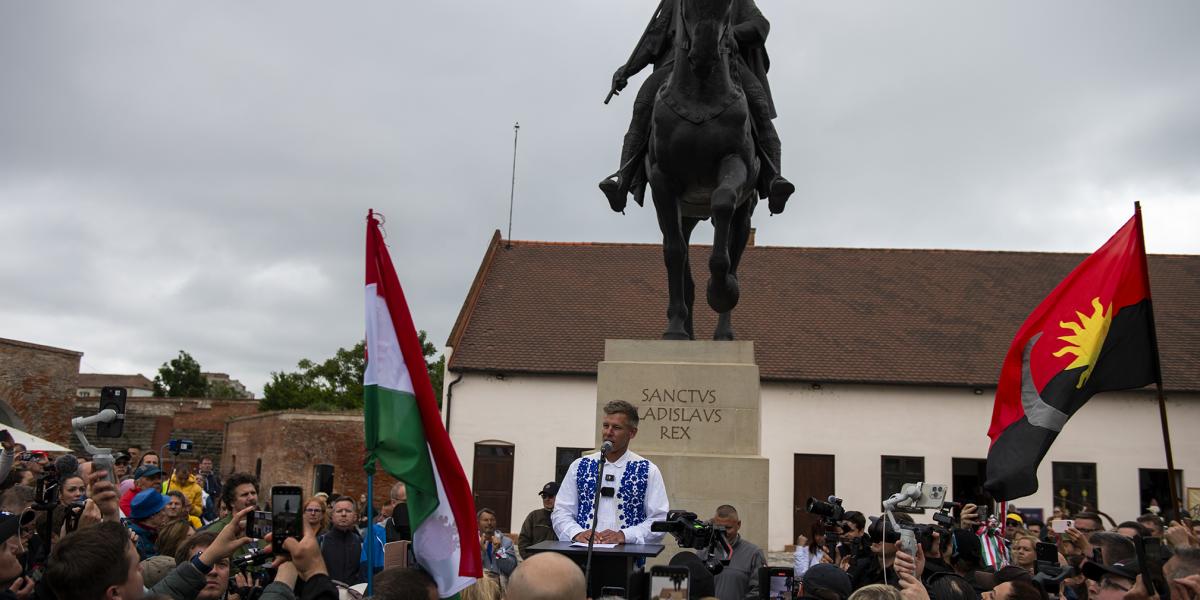 Magyar Péter állítása szerint leendő kormánya nem tekintené szavazógépnek az erdélyi magyarságot