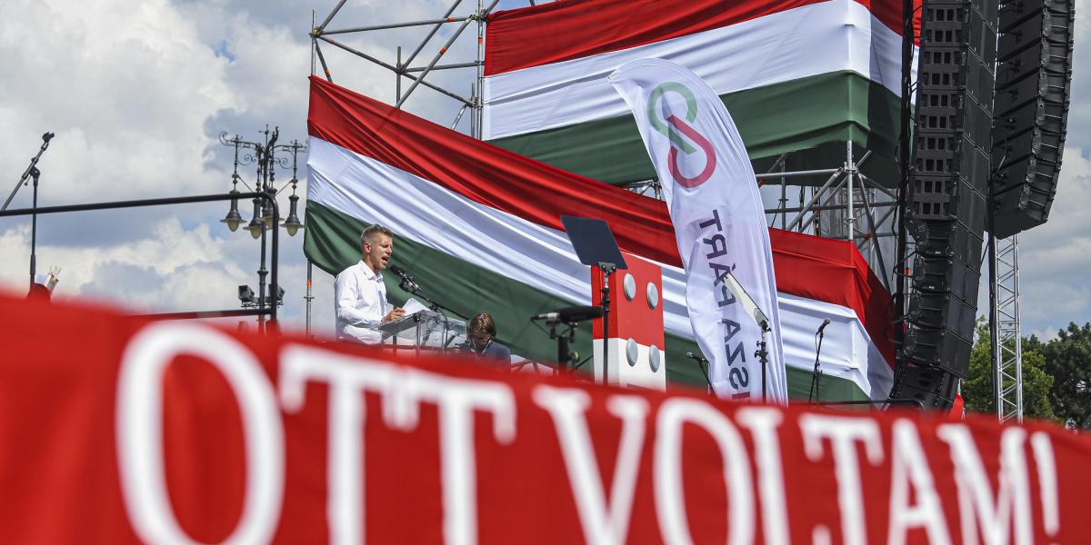 Magyar Péter a Tisza Párt EP-kampányát záró nagygyűlésén a Hősök terén 