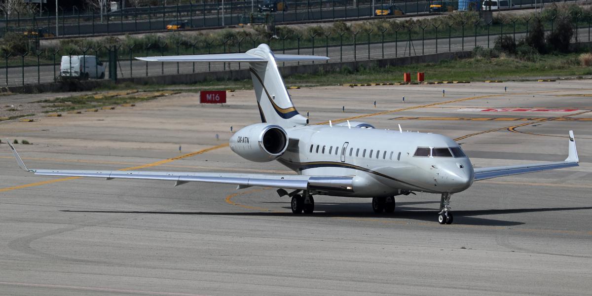 Egy Bombardier Global 5000-es luxusrepülőgép, hasonlóval bővült a NER repülős cégének flottája.