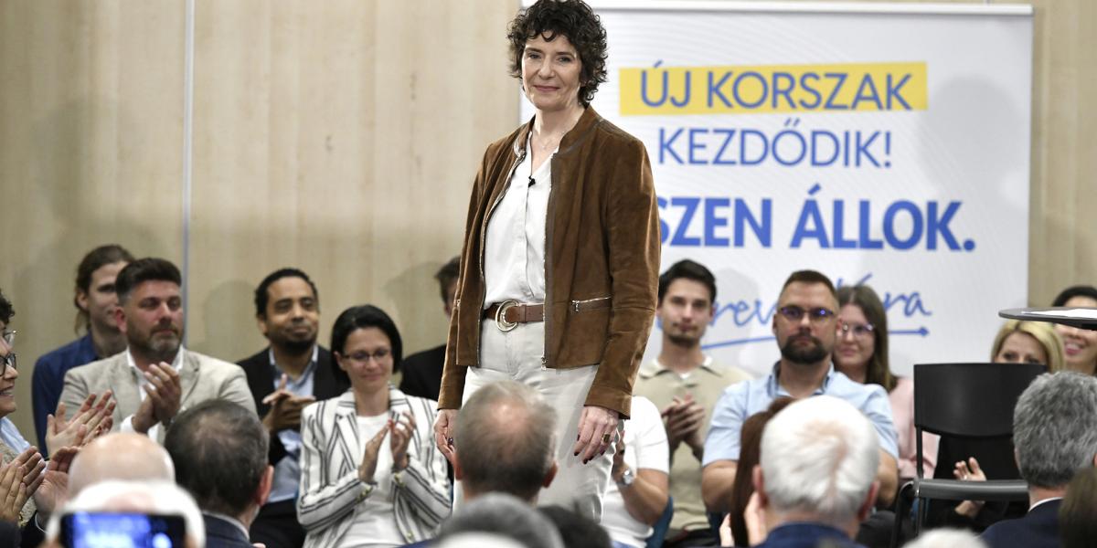Dobrev Klára, a DK egyedüli elnökjelöltje a kampányindítóján
